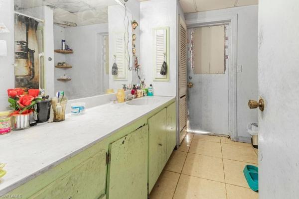 North Fort Myers No HOA, 10010 Saint Paul Rd, North Fort Myers, Florida 33917, image 1
