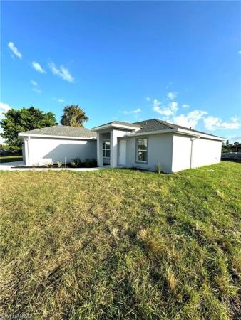 2711 SW 20th St, Lehigh Acres, Florida 33976, image 1