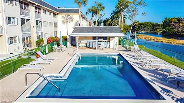 5515 Rattlesnake Hammock Rd, Naples, Florida 34113, image 1