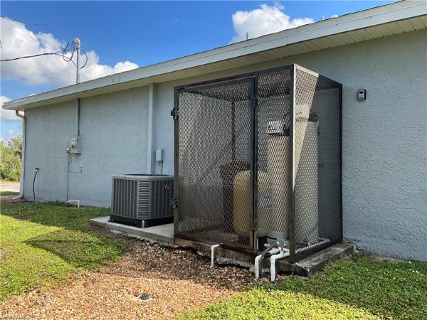 Lehigh Acres Residential, 2917 W 43rd St, Lehigh Acres, Florida 33971, image 1