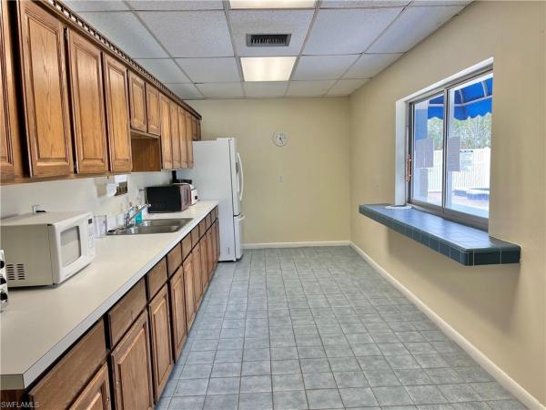 Myerlee Gardens, 6822 Bogey Dr, Fort Myers, Florida 33919, image 1