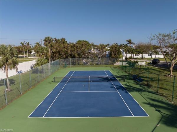 Coconut Creek, 12510 Coconut Creek Ct, Fort Myers, Florida 33908, image 1