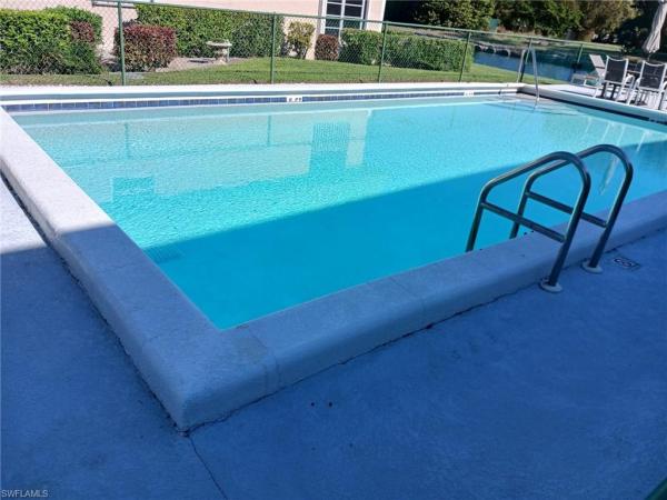 600 Valley Stream Dr #D2, Naples, Florida 34113, image 1