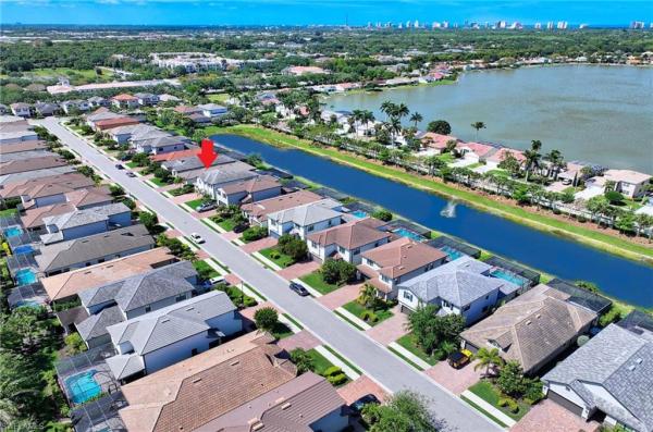 Avery Square, 7187 Wilton Dr, Naples, Florida 34109, image 1