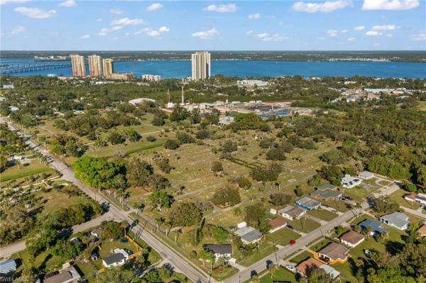 Aqua Shores, 3309 Michigan Ave, Fort Myers, Florida 33916, image 1