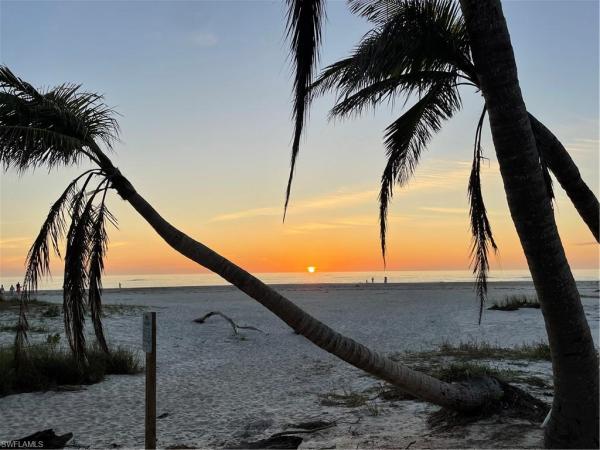 North Captiva Sands, 121 Swallow Dr, Upper Captiva, Florida 33924, image 3