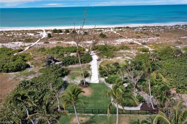 Chateaux Sur Mer, 4709 Rue Belle Mer, Sanibel, Florida 33957, image 2
