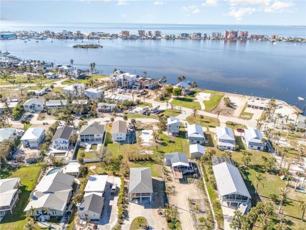 San Carlos On The Gulf, 919 North St, Fort Myers Beach, Florida 33931, image 1