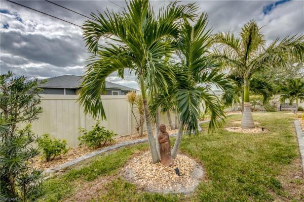 Cape Coral Residential, 922 12th Ter, Cape Coral, Florida 33909, image 2