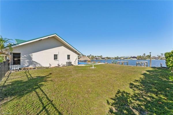 Cape Coral Residential, 703 53rd Ter, Cape Coral, Florida 33914, image 2