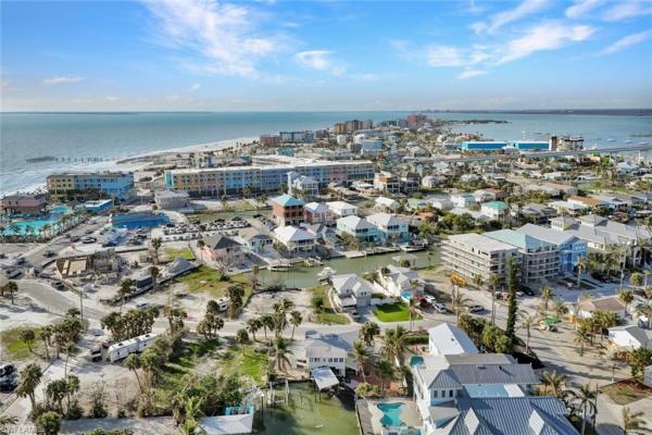 Venetian Gardens, 130 Palermo Cir, Fort Myers Beach, Florida 33931, image 1