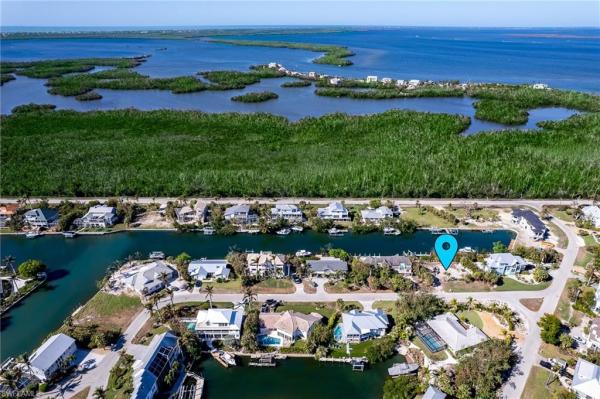 Sanibel Isles, 1755 Jewel Box Dr, Sanibel, Florida 33957, image 1