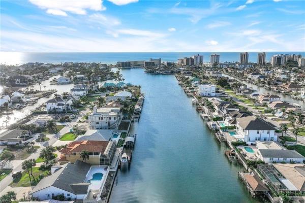 Conners At Vanderbilt Beach, 475 Seabee Ave, Naples, Florida 34108, image 2
