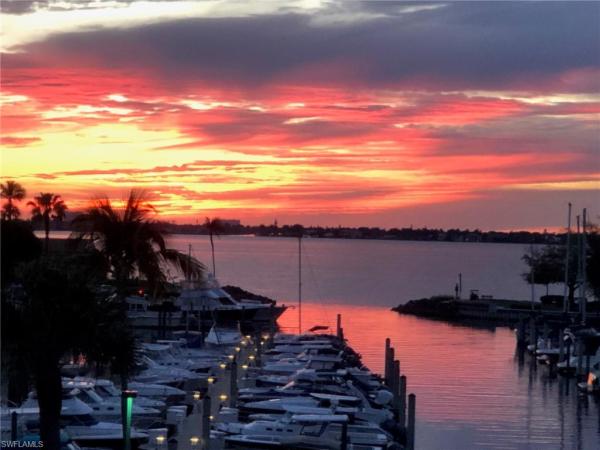 Mariners Cove Village, 9548 Mariners Cove Ln, Fort Myers, Florida 33919, image 1