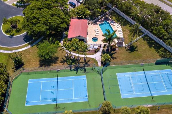 Coconut Creek, 12601 Coconut Creek Ct, Fort Myers, Florida 33908, image 1