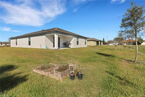 Mirror Lakes, 815 Unger Ave, Fort Myers, Florida 33913, image 1