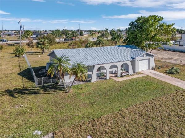 Cape Coral Residential, 2017 15th Pl, Cape Coral, Florida 33909, image 3