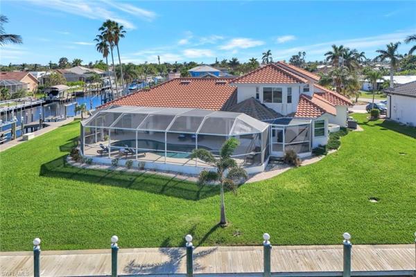 Yacht Club, 5211 Tamiami Ct, Cape Coral, Florida 33904, image 2