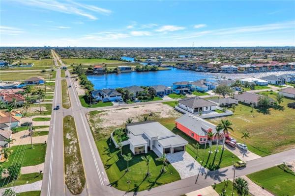 Cape Coral, 1 33rd Pl, Cape Coral, Florida 33991, image 1