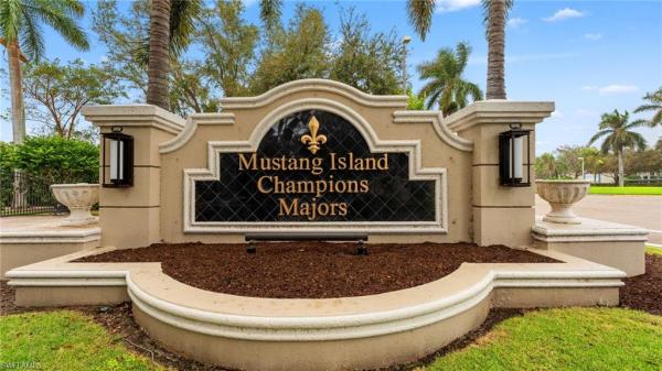 Mustang Island, 8772 Mustang Island Cir, Naples, Florida 34113, image 1