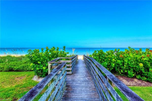 Beachwalk Villas, 855 W Reef Point Cir, Naples, Florida 34108, image 1