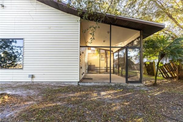 Lehigh Acres Residential, 2604 SW 50th St, Lehigh Acres, Florida 33976, image 1