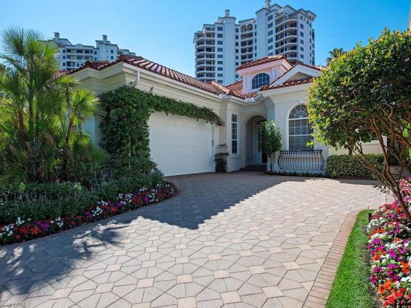 Villa La Palma At Bay Colony, 8763 La Palma Ln, Naples, Florida 34108, image 1