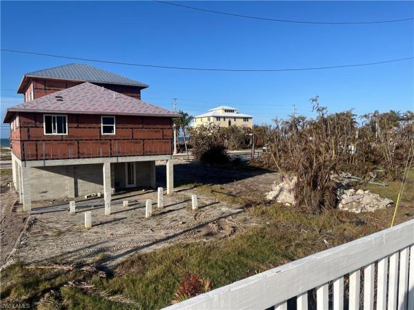 McPhie Park, 171 Lanark Ave, Fort Myers Beach, Florida 33931, image 1