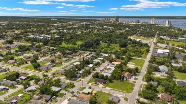 Fort Myers Residential, 3066 Apache St, Fort Myers, Florida 33916, image 1