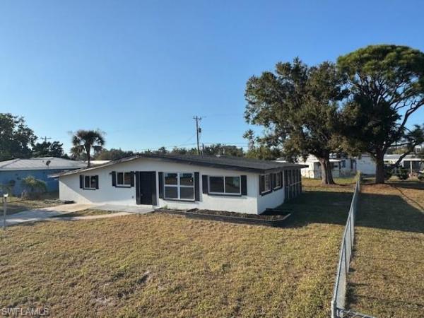 Bayshore Pines, 263 Chalmer Dr, North Fort Myers, Florida 33917, image 1