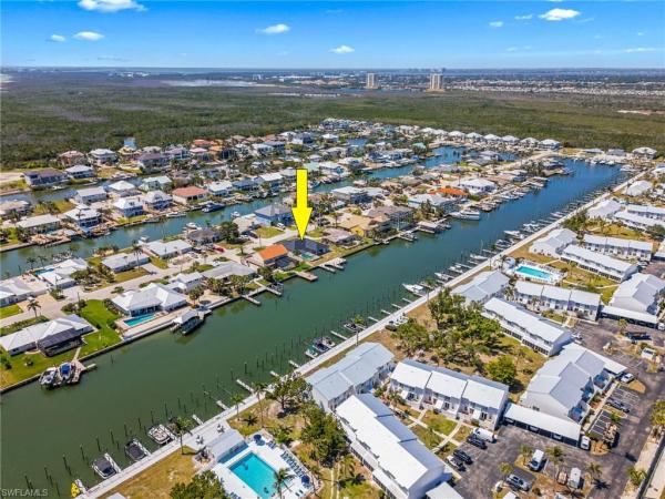 Siesta Isles, 18307 Cutlass Dr, Fort Myers Beach, Florida 33931, image 1