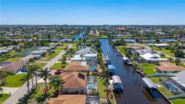 Cape Coral Residential, 4212 8th Pl, Cape Coral, Florida 33904, image 2