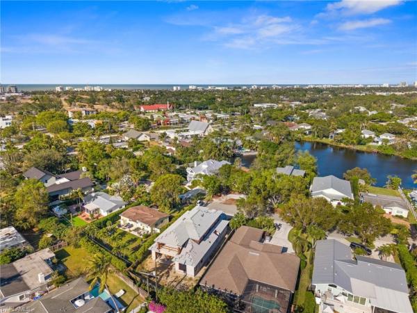 Lake Park, 1120 N 10th Ave, Naples, Florida 34102, image 1
