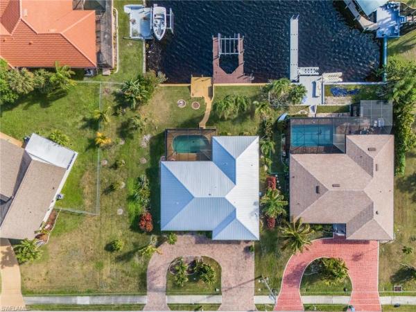 Cape Coral Residential, 2807 Country Club Blvd, Cape Coral, Florida 33904, image 2