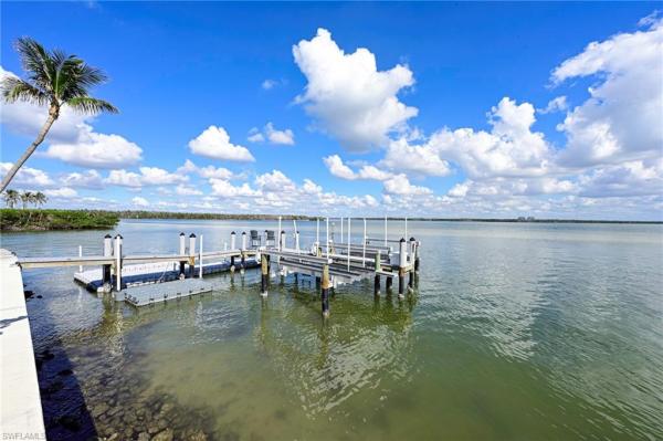 Laguna Shores, 290 Estrellita Dr, Fort Myers Beach, Florida 33931, image 2