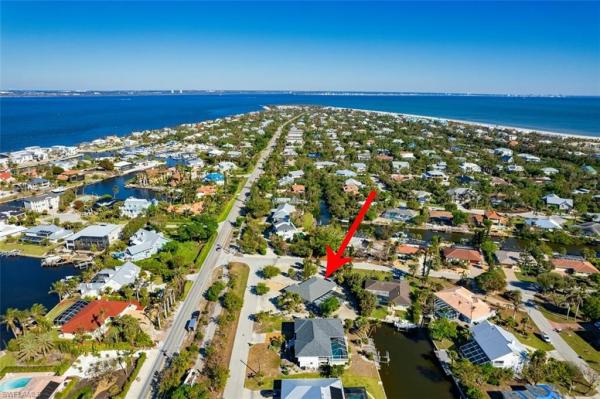 Shell Harbor, 755 Pen Shell Dr, Sanibel, Florida 33957, image 1