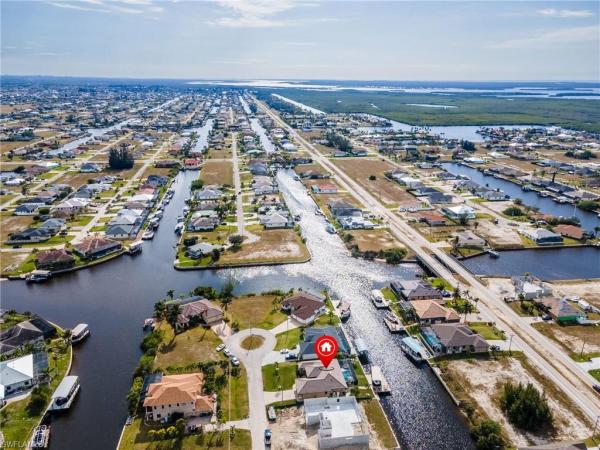 Cape Coral Residential, 1422 39th Ave, Cape Coral, Florida 33993, image 2