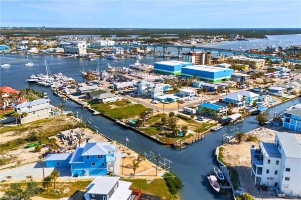 Islands End, 730 Matanzas Ct, Fort Myers Beach, Florida 33931, image 1
