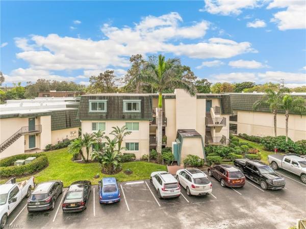 Naples Bath & Tennis Club, 1760 Bald Eagle Dr #506B, Naples, Florida 34105, image 2