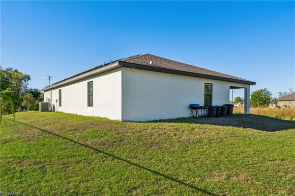 811 Lystra Ave, Fort Myers, Florida 33913, image 1