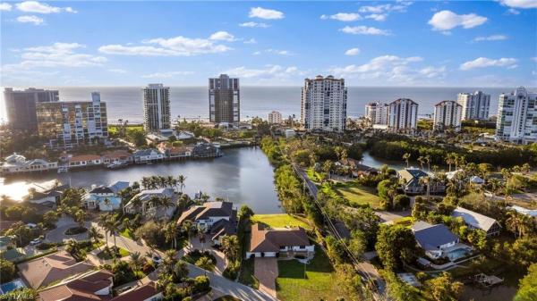 Park Shore, 319 Pirates Bight, Naples, Florida 34103, image 1