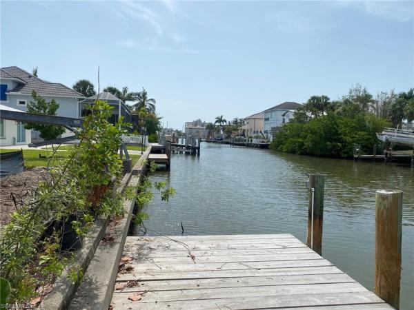 Conners At Vanderbilt Beach, 483 Oak Ave, Naples, Florida 34108, image 1