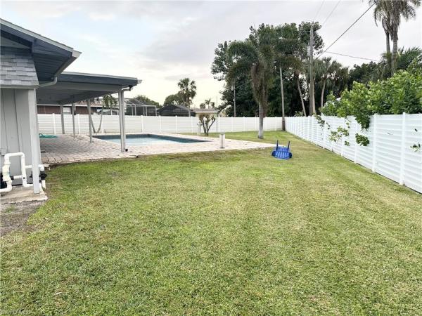 Boulevard Manor, 522 Sanford Dr, Fort Myers, Florida 33919, image 1