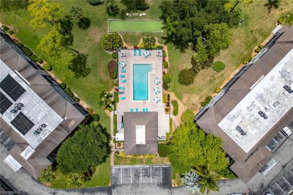 Augusta Court, 5725 Gage Ln #E102, Naples, Florida 34113, image 2