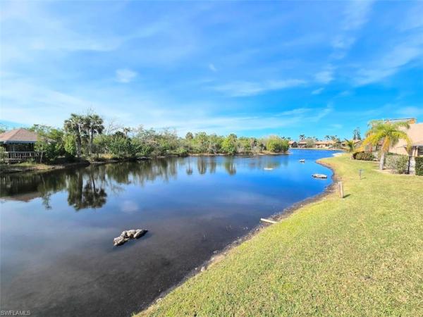 Island Park Village, 17620 Heron Ln, Fort Myers, Florida 33908, image 1