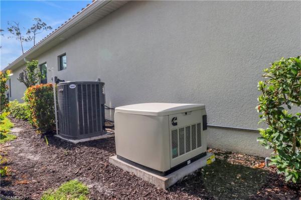 Daniels Place, 13570 Starwood Ln, Fort Myers, Florida 33912, image 3
