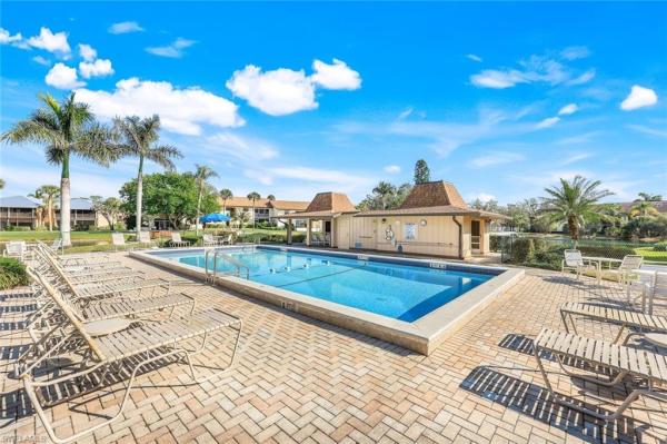 Courtwood At Palm River Estates, 940 Palm View Dr #115, Naples, Florida 34110, image 2