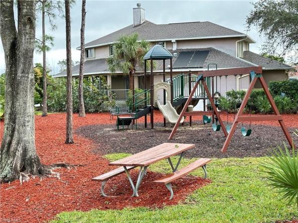 The Willows, 6579 Willow Lake Cir, Fort Myers, Florida 33966, image 2