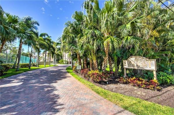 Somerset At The Reef, 3215 Gulf Dr #D201, Sanibel, Florida 33957, image 1