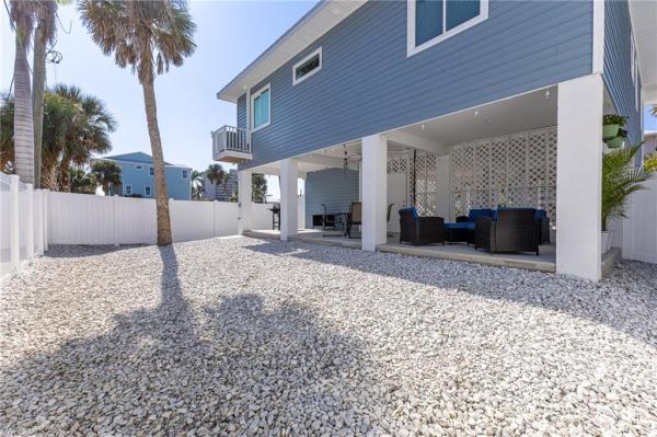 210 Pearl St, Fort Myers Beach, Florida 33931, image 1